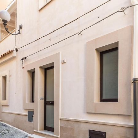 The Bell Comiso Exterior foto
